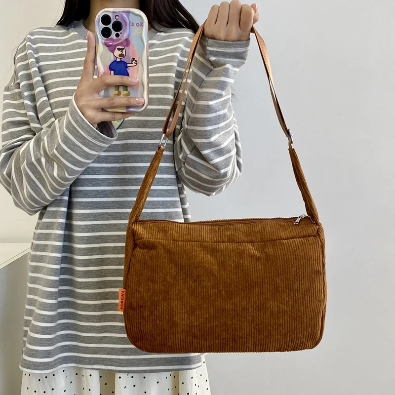 

Corduroy square bag, casual simple solid color, daily fashionable single shoulder crossbody bag, suitable for shopping, parties,