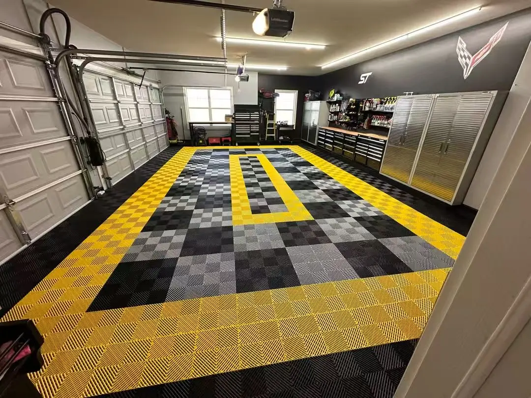 Heavy Duty PP Garage Floor Tiles for Car Detailing and Car Washroom Graphic Design Solution
