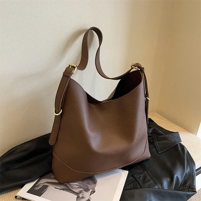 

Bag for Women New Autumn and Winter High-end Sense Shoulder Bag Commuting Tote Bag Versatile Crossbody Bucket Paquete Tote