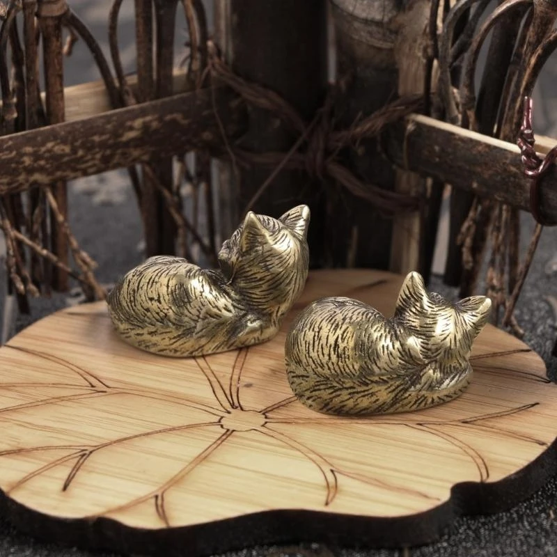 Y5GC Stylish Copper Cats Figure Desk Decoration Realistic Animal Sculpture Teas Pet