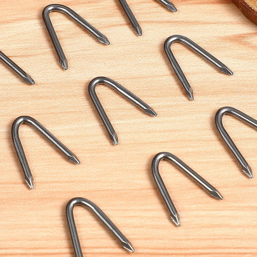 

140 Pcs U-shaped Nails Gardening Fence Hardware Staples Fasteners Net Fixing Wire Mesh Secure Iron Easy Installation