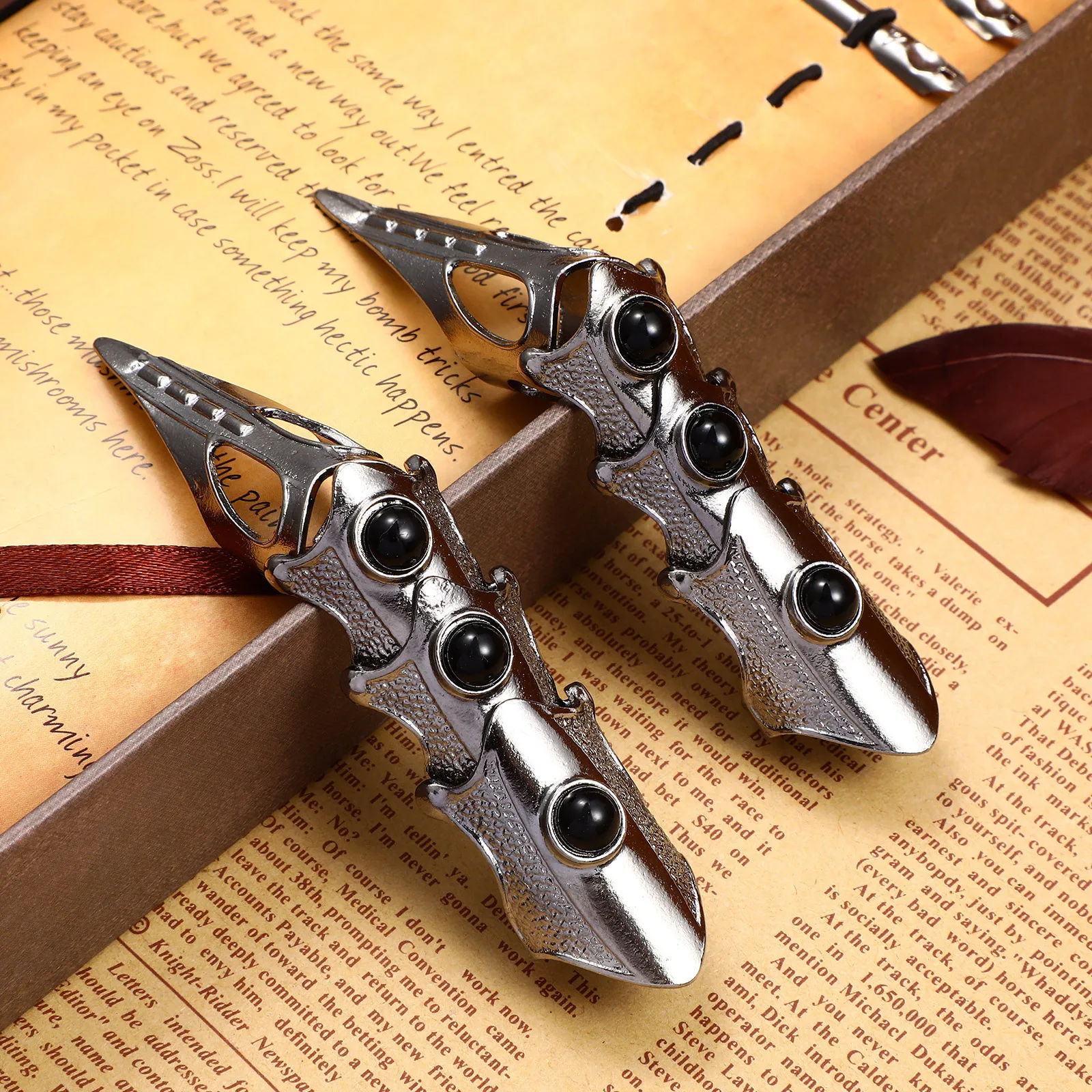 2Pcs Skull Vintage Full Finger Open Ring Gothic Joint Punk Style Halloween Costume Accessory for Men Women Finger