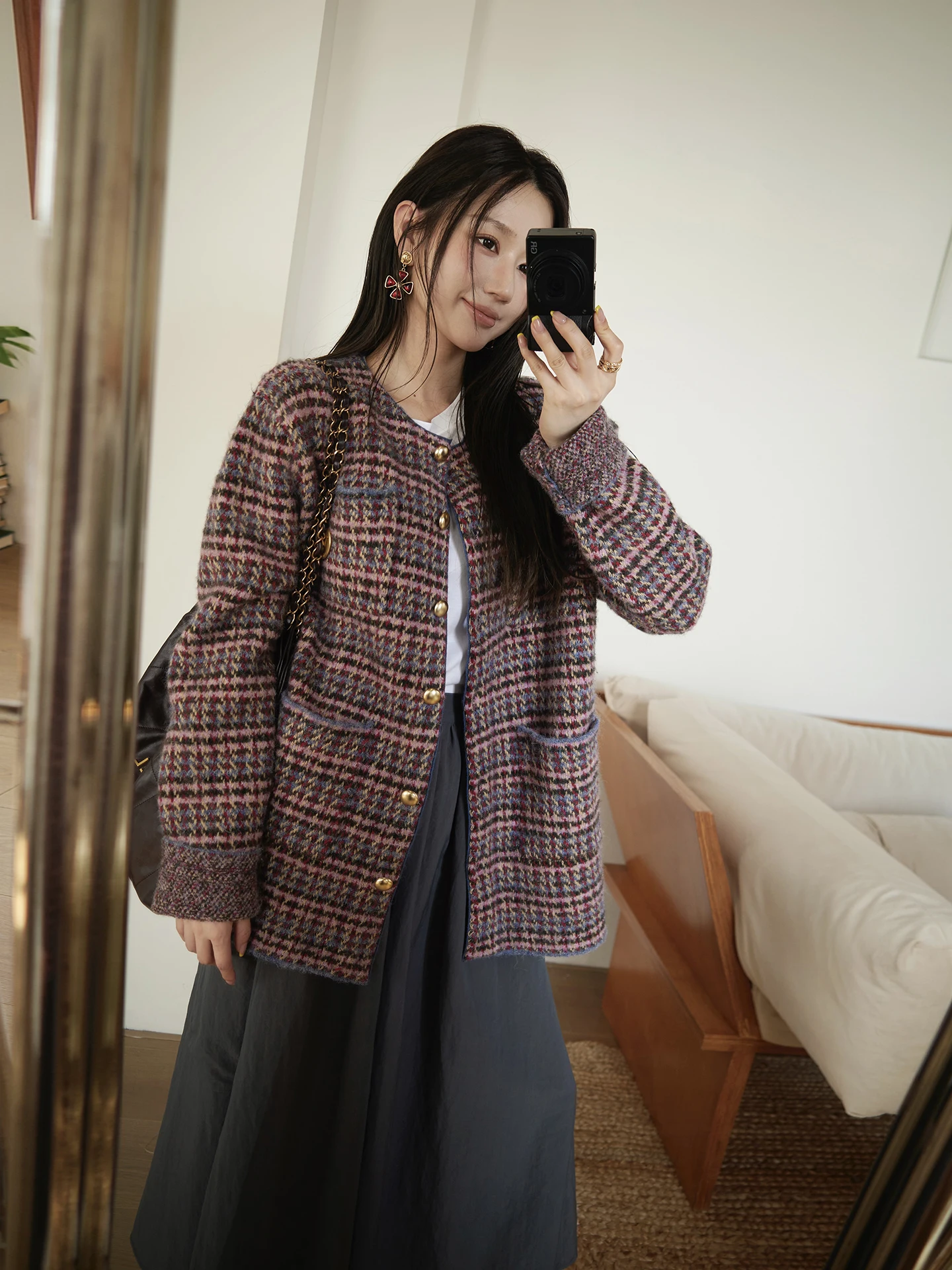 

Knitted Outerwear Loose Fit with Special Yarn And Flower Pattern Long Sve round Ne Button Closure Coat for Women