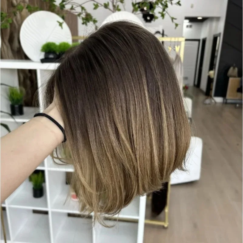

High Quality Ombre Brown Straight Wigs With Natural Highlight Wigs Short Bob Middle Part Wig Cosplay Synthetic Hair for Women