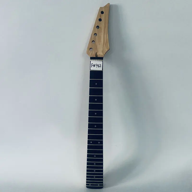 

FN462 Custom Order 6 Strings Tremolo Model Mini Guitar Replace USE Short Scales Length ST Guitar DIY Parts Unfinished