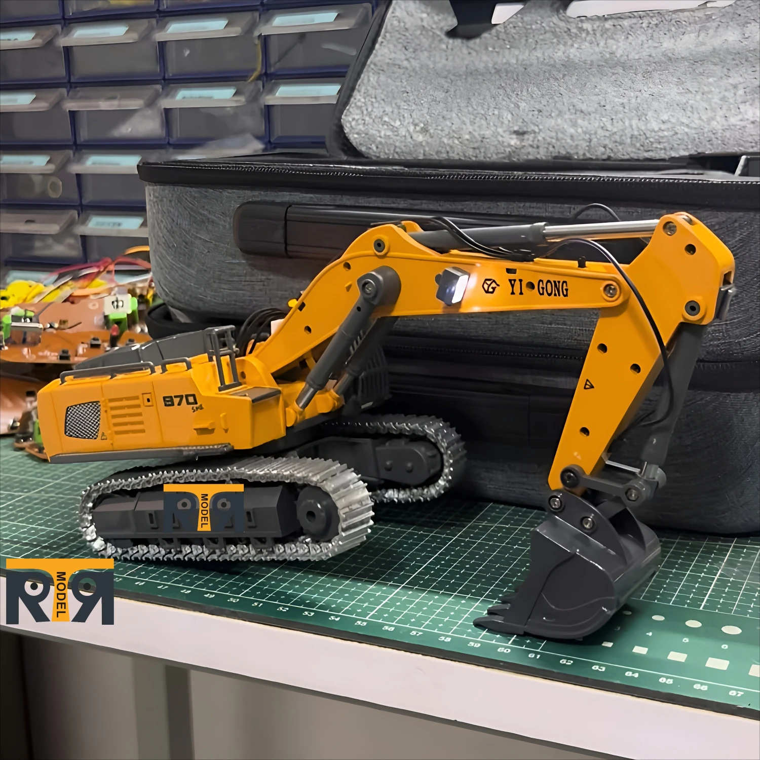 حفارة صغيرة 1/50 970 RTR RC حفارة كهربائية محاكاة لودر أطفال بالريموت كنترول مع نظام الضوء والصوت لعبة الصبي