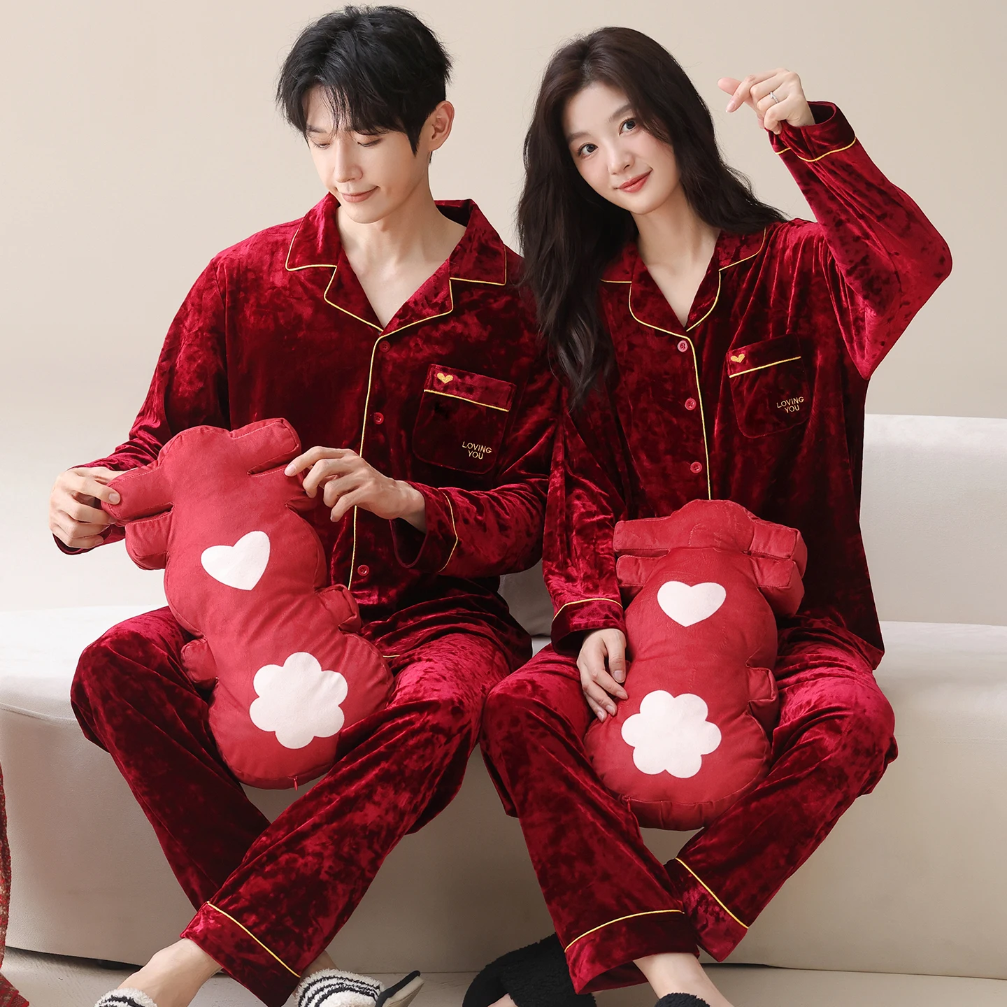 طقم بيجامات مخملية لجزيرة الزفاف الحمراء الاحتفالية لعشاق الأزواج بلون سادة ملابس نوم سميكة من الفلانيل بيجاما هومبر بيجاما موجر