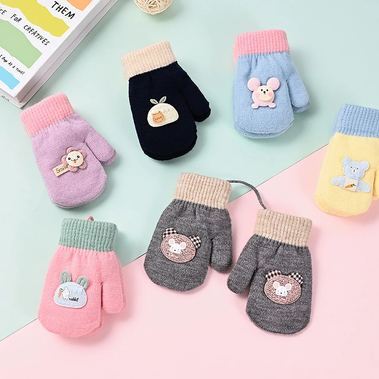 

Зимние теплые детские перчатки, милые мультяшные плюшевые вязаные варежки для детей, утепленные перчатки с бархатной подкладкой для мальчиков и девочек, перчатки с полным пальцем