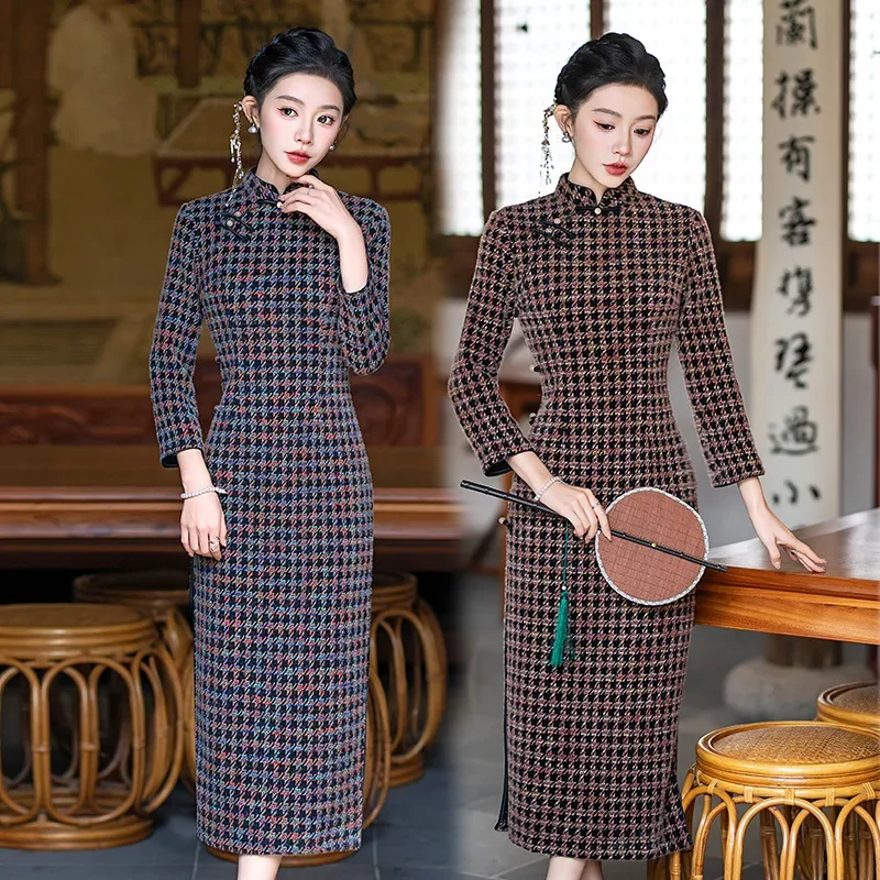 Herbst und Winter im chinesischen Stil, langer Stil, verbessertes Cheongsam, junger Stil, Damen-Retro-Slim-Langarm-Mutter-Qipao-Kleid