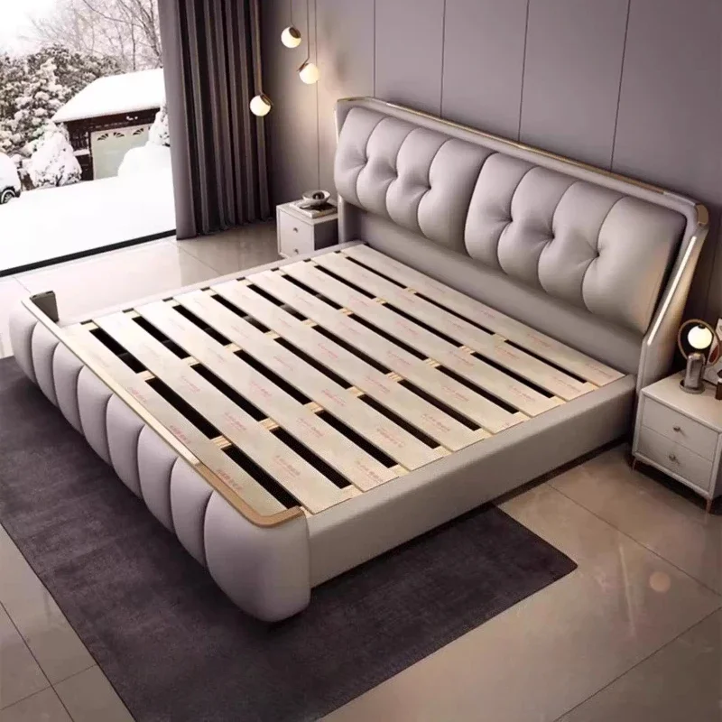 

Двуспальная кровать 180x200 см в стиле Mid-Century Luxury Design, минималистичная современная мебель, кожаная кровать размера king-size.