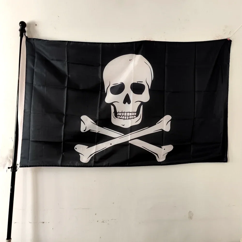 Pirate Skull Flag 90x150cm, Jolly Roger Jack Rackham Design, Durable Polyester Outdoor Decoration, Hanging & Weather-Resistant