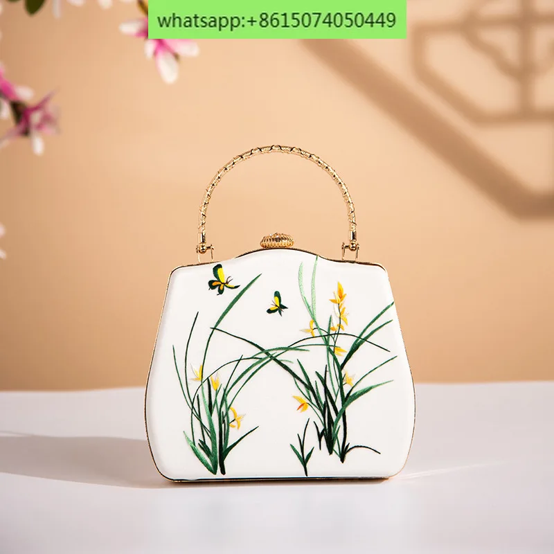 

New Suzhou embroidery Joker handbag costume Hanfu one-shoulder bag embroidered messenger bag female