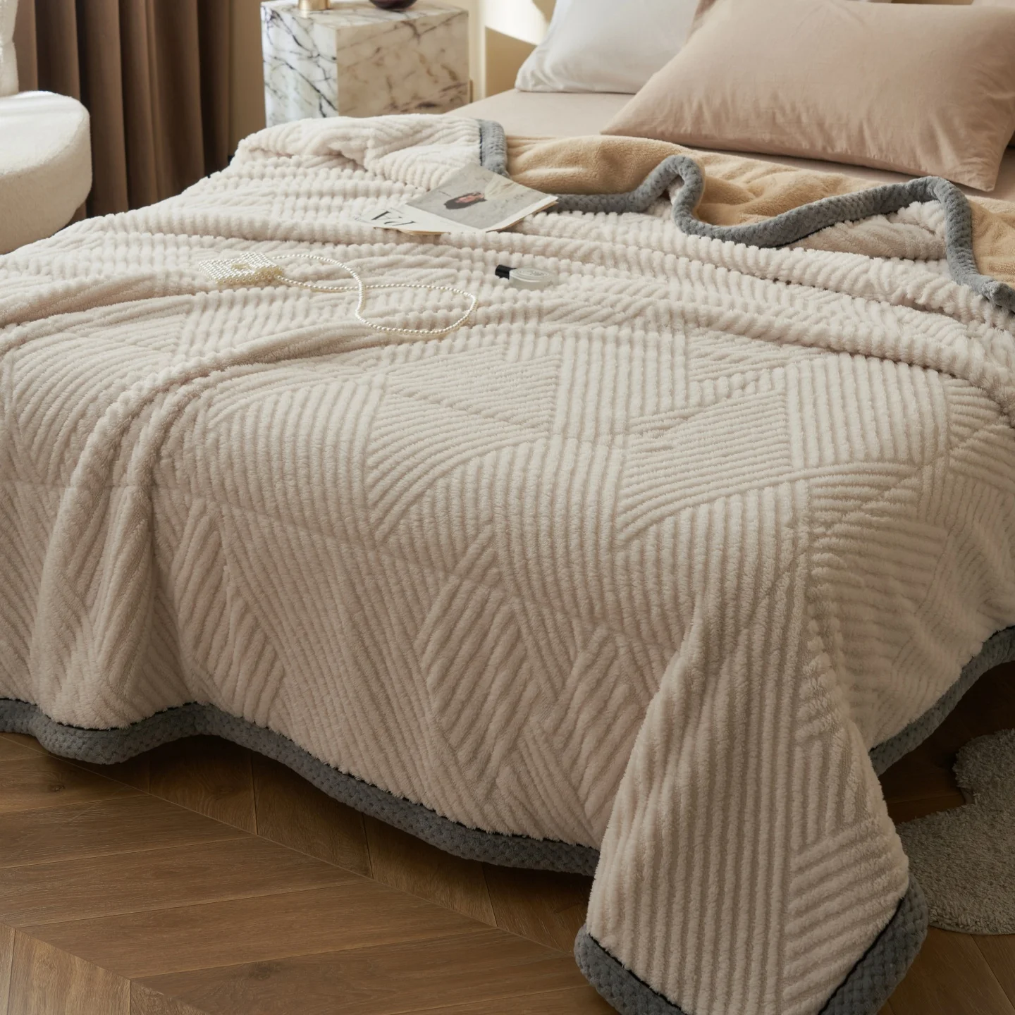 Heavyweight Coral Fleece Blanket Double Layer Plush Spring Autumn Winter Warm Bed Blankets Striped Taffeta Plaid for Sofa Naps