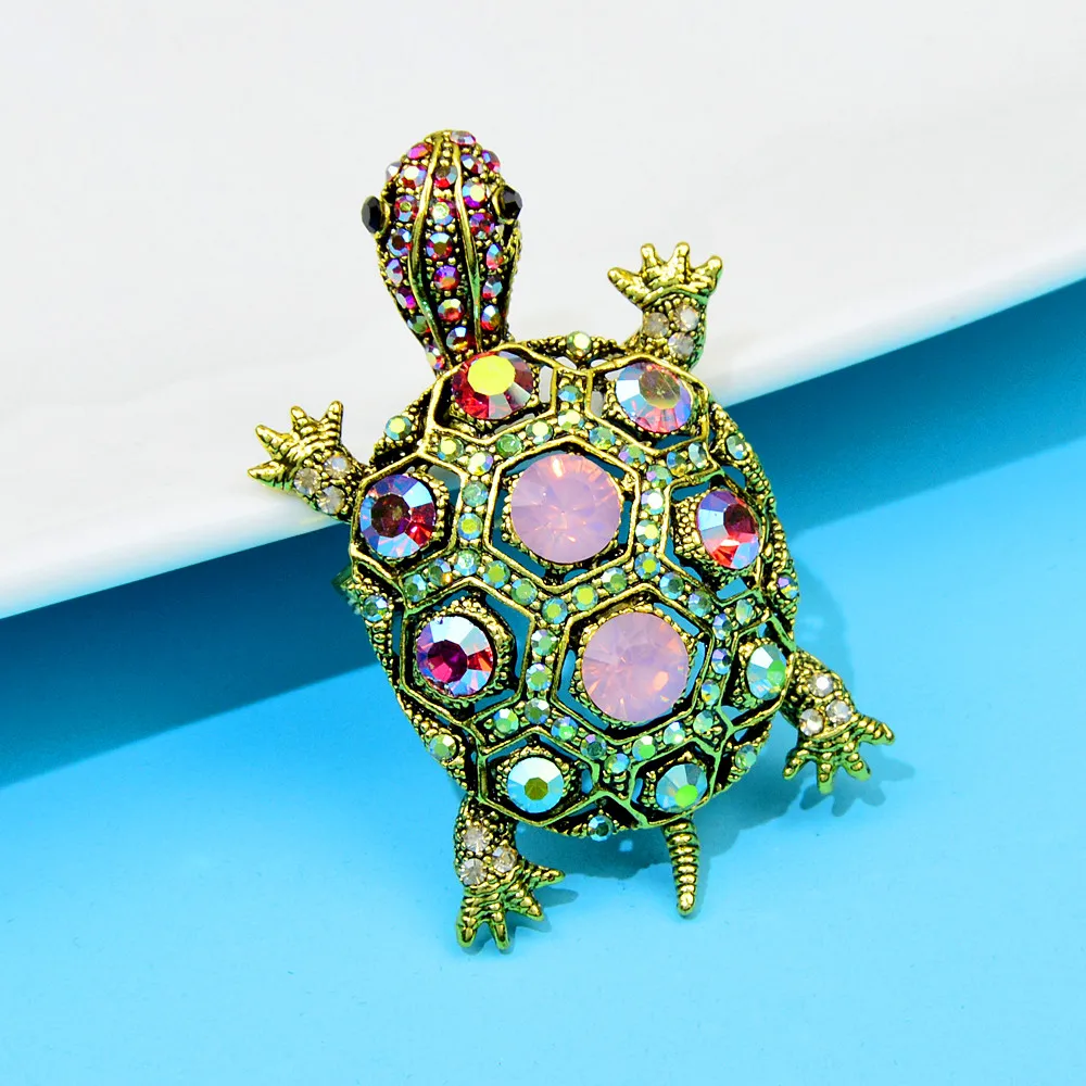 CINDY XIANG Rhinestone Beautiful Turtle Brooches For Women Fashion Vintage Animal Pin