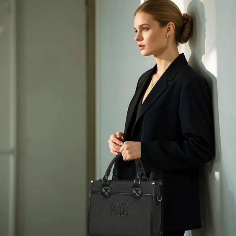 

Elegant Popular Leather Shoulder Bag For Women, Crossbody Messenger Handbags, Classic Design Luxury Brand Tote Bags