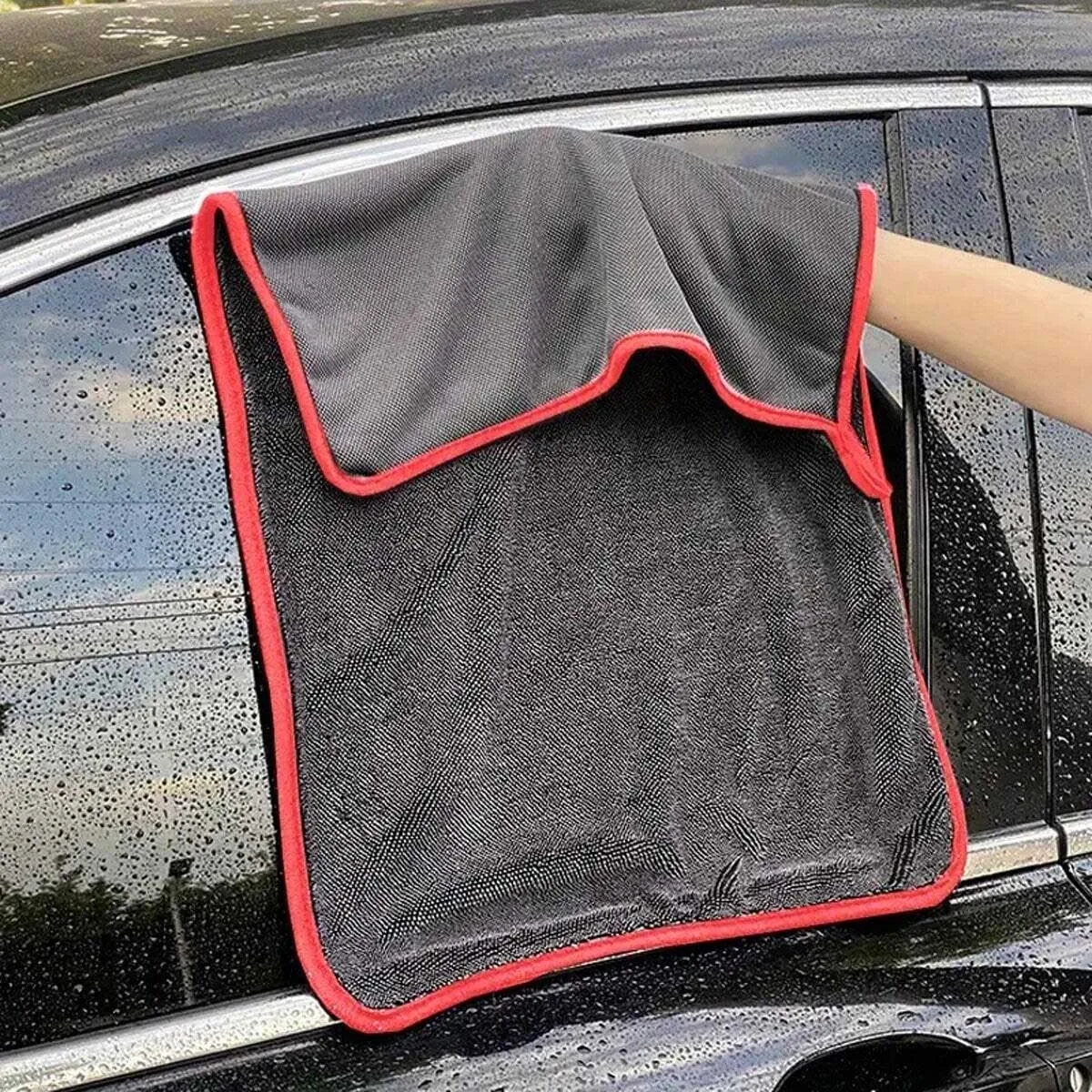 Super absorbent microfiber car towel, compact design, strong water absorption, suitable for cars, trucks and ships. view 5