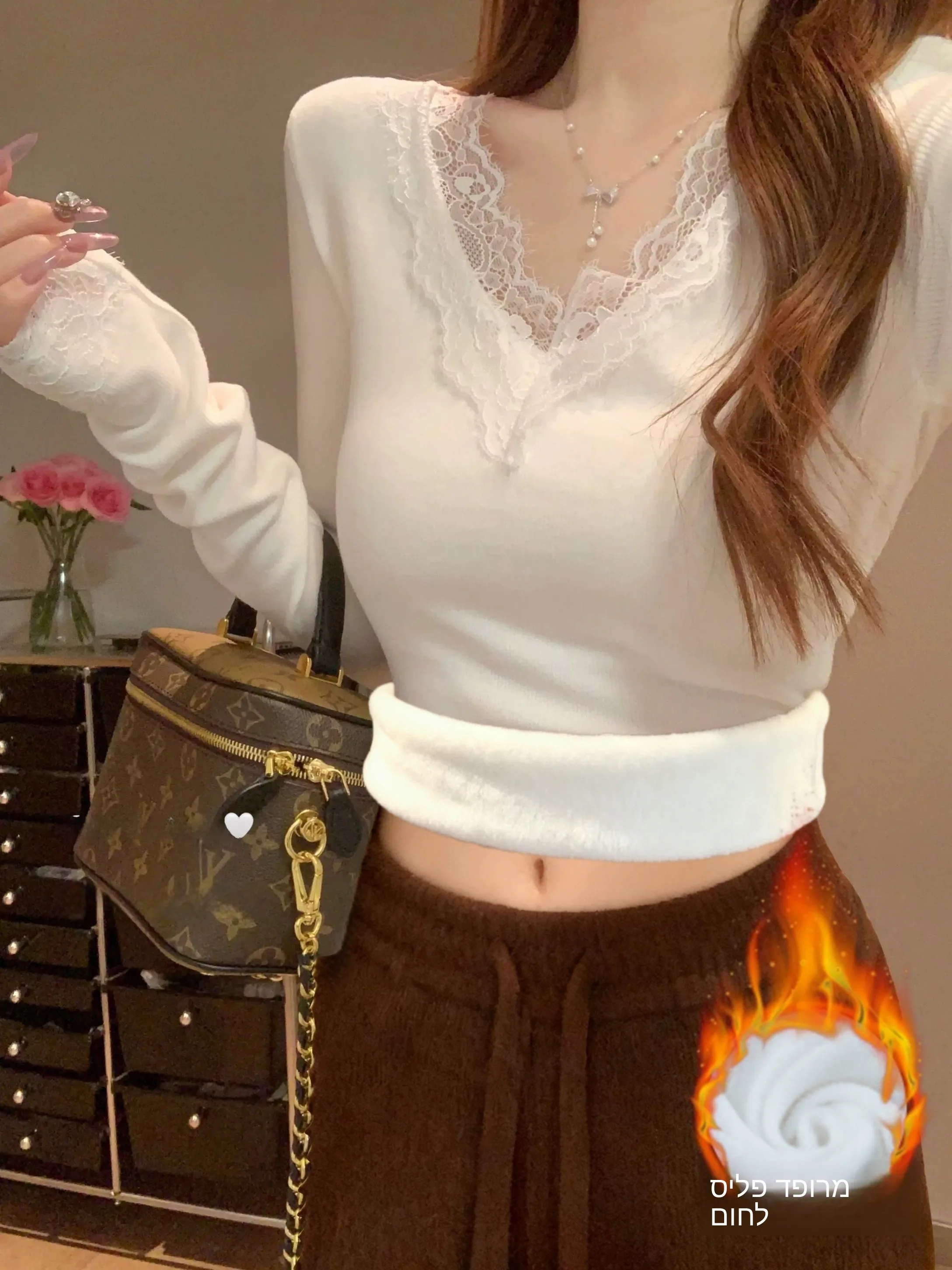 

Thickened Fleece Long Sleeve V-neck Lace Underwear Top Women's plus Size Slim Fit Thermal T-shirt Home Clothes Polyester Fiber
