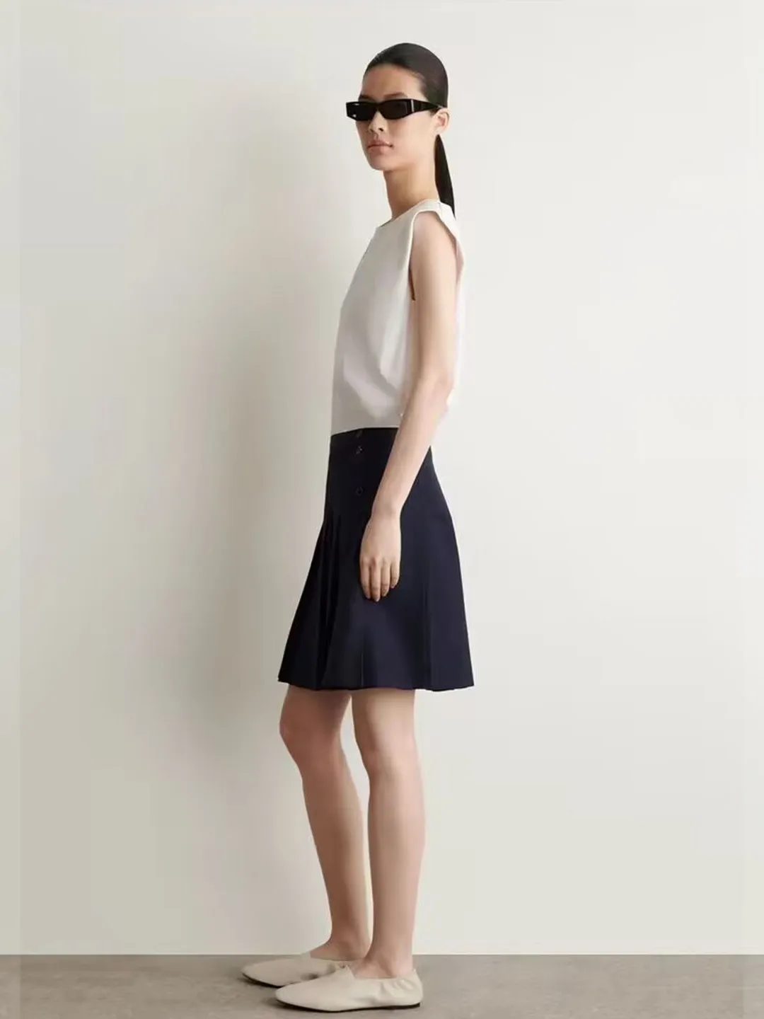 Summer New Simple Pure Color Commuter Casual Button Decorated A-Line  Skirt Pleated Half-length Skirts Women's Fashion