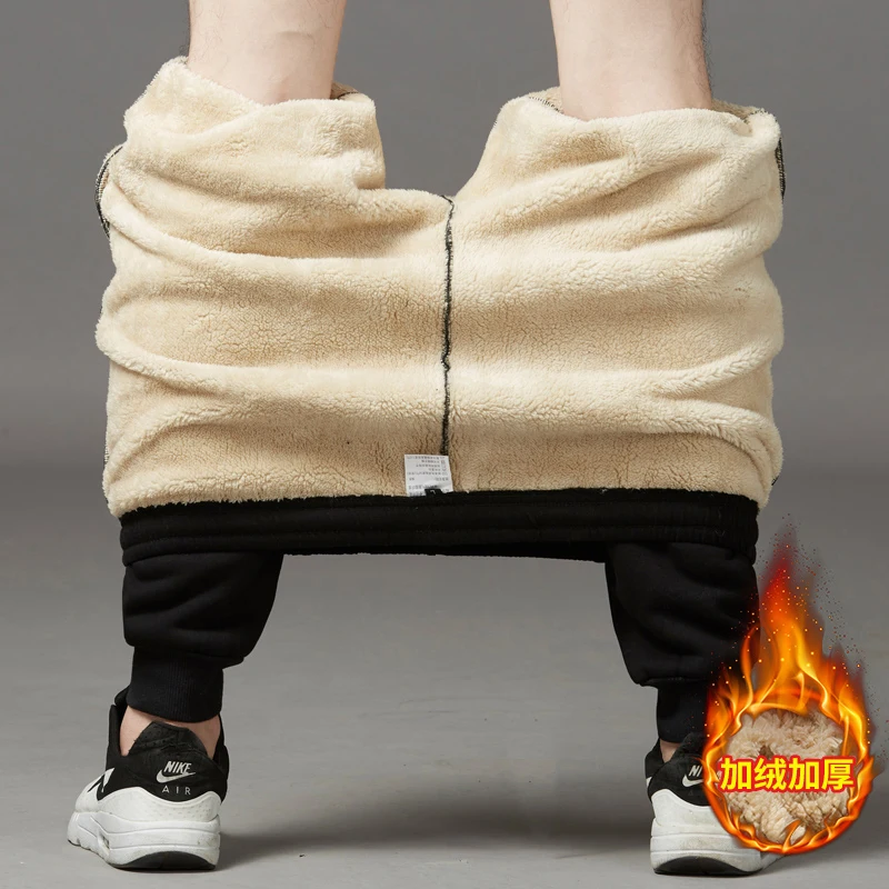 Pants for men in autumn and winter, thickened with fleece for outerwear, casual pants, warm lamb wool sports sweatpants