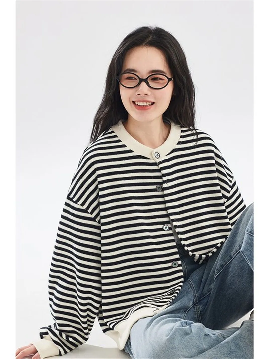 

Oule Brand Women's Short Knitted Jacket round Neck Stripe Pattern Casual Loose Fit Autumn Fashion Outerwear without Cap
