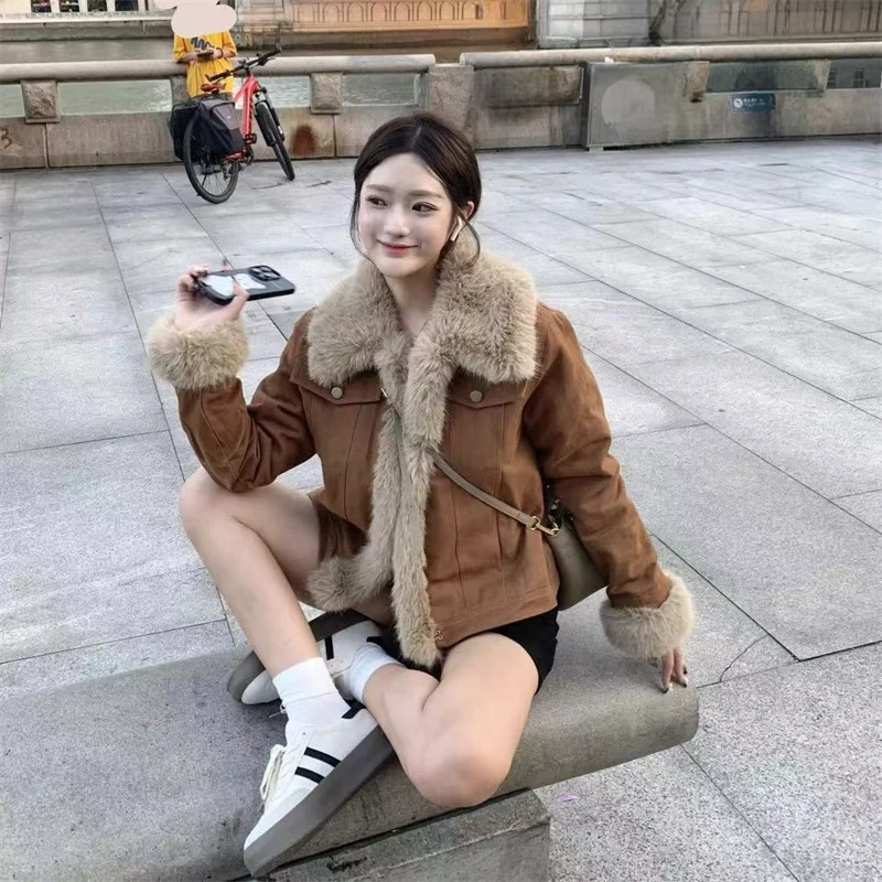 Maillard Retro Brown Furry Coat Women's 2024 Autumn Winter Plus Velvet Thickening New Fashion Denim Stitching Mao Mao Coat Top