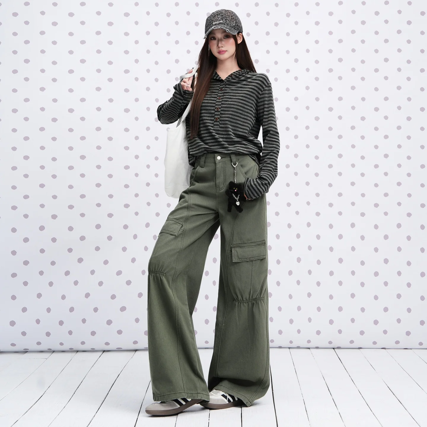 Y2K Women Army Green Cotton Ruched Cargo Denim Jeans 2026 New Unique Tailoring Versatile Loose Wide Leg Casual Long Trousers