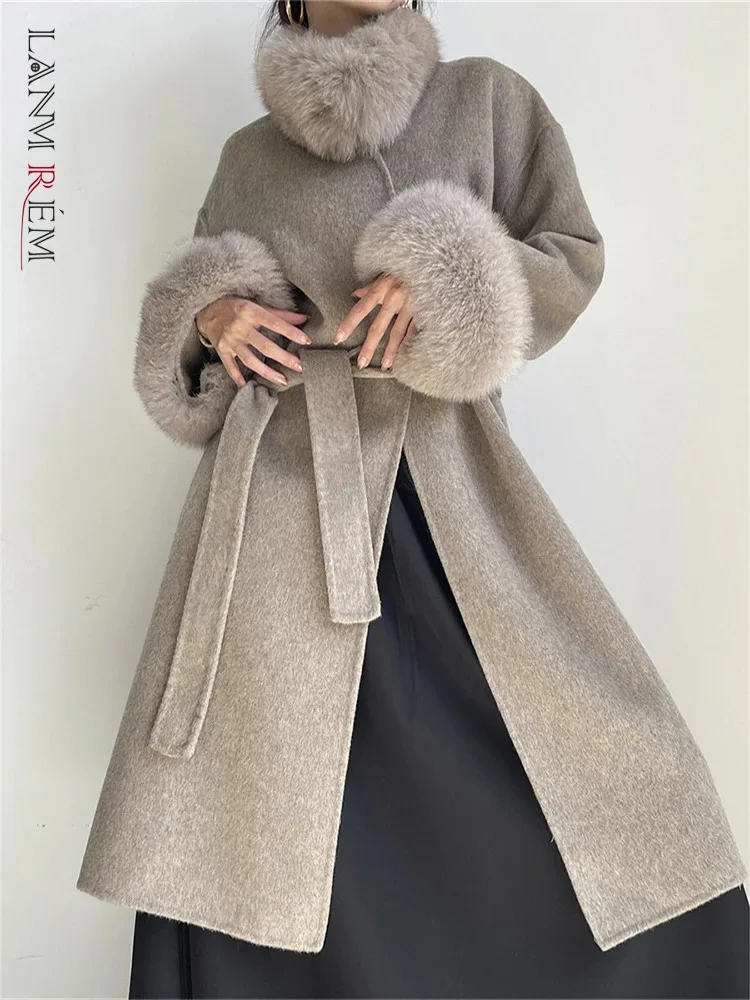 

[LANMREM] Luxury Lace-up Gathered Waist 100% Wool Coats Women Fur Collar Design Warm High End Outwear 2024 Winter New 26D6720