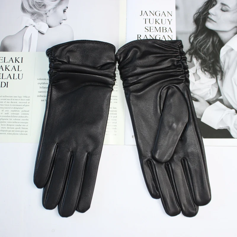 New Women's Sheepskin Elastic Gloves Winter Warm Fleece Inside Touch Screen Breathable Silk Classic Black Thin Driving Gloves