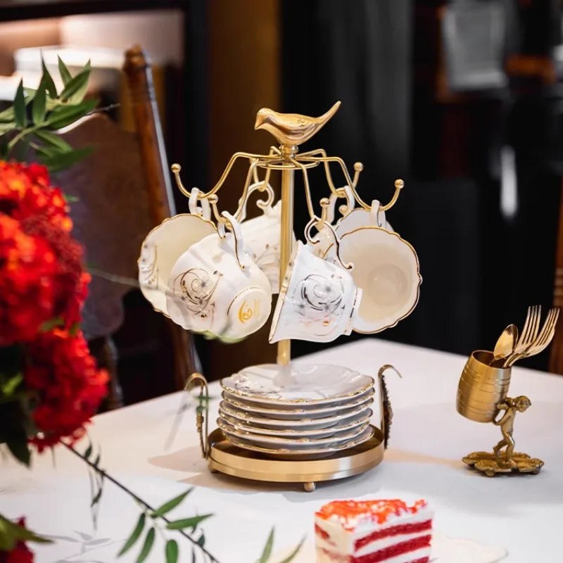 ヨーロッパ風コーヒーカップホルダー　軽奢真鍮製家庭用カップ＆ソーサー収納ハンガー　リビングルームダイニングテーブル　ウォーターカップ収納