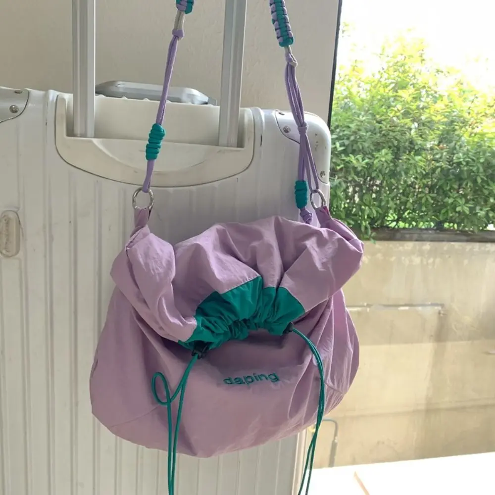 

Simple Lightweight Shoulder Bag Contrast Color Letter Crossbody Bag Commute Nylon Drawstring Bag Girls