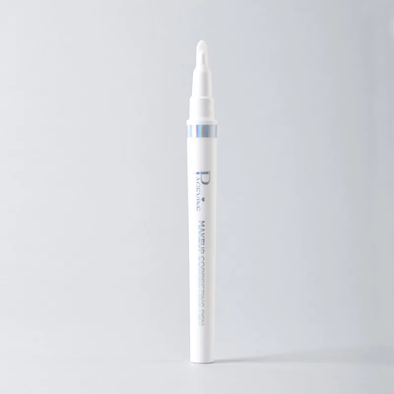 メイクアップ修正ペン ポータブルデザイン 汚れたアイライナーや口紅の間違いを素早く修正する 優しい処方 旅行に便利 汚れなし