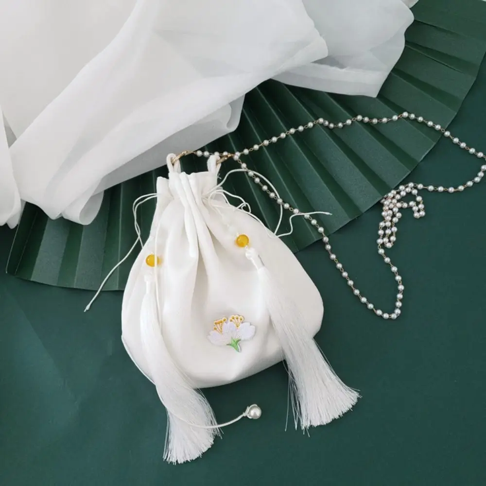 Tassel Hanfu Silk Drawstring Bag Chinese Style Shoulder Bag Embroidery Flower Handbag Purse Ethnic Style Floral Bucket Bag