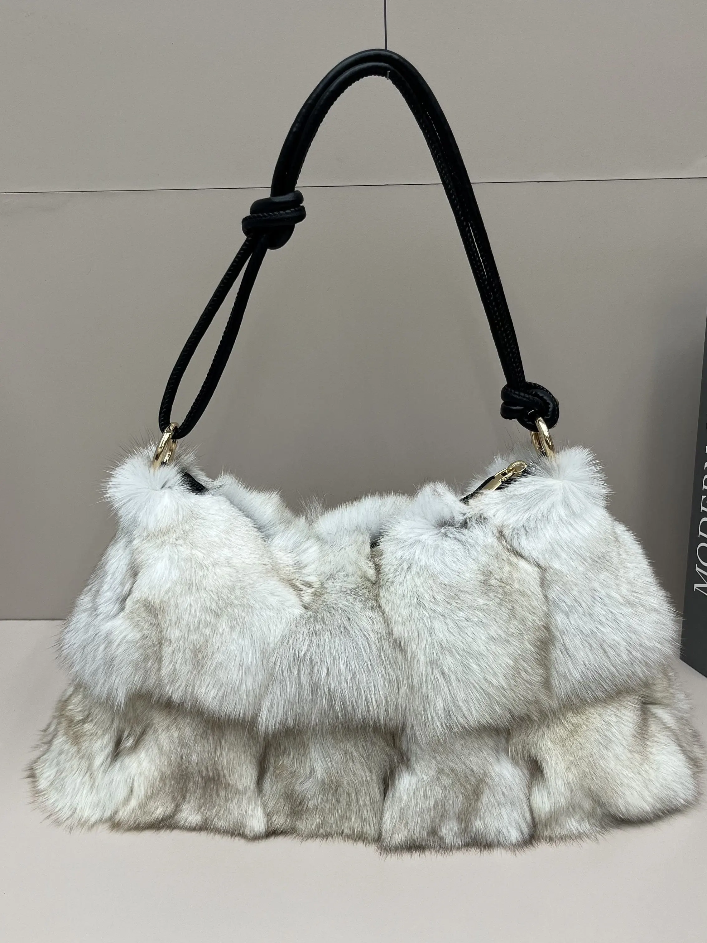 Women Shoulder Bag Soft Fluffy Plush Underarm Bag Winter Warm Ladies Fashion Solid Color Armpit Handbag Daily Purse