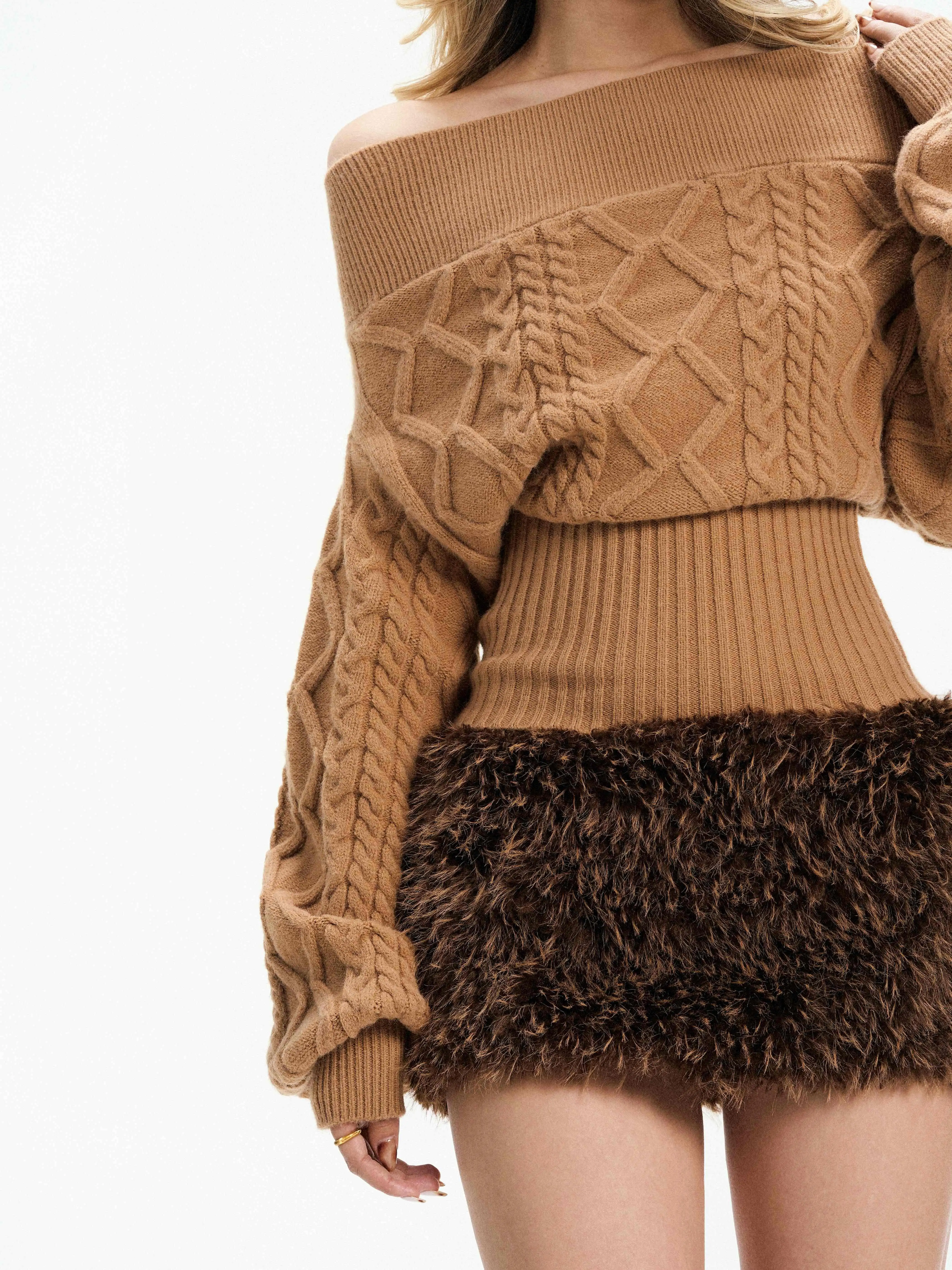 Grosso tecido z-padrão camelo um ombro cintura fina viajando estilo coreano camisola de malha para mulher 2025 outono e inverno