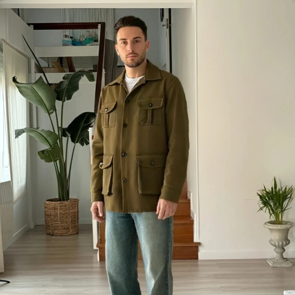 

Новый осенний мужской закрытый винтажный пиджак в стиле милитари с воротником - рабочая одежда в стиле ретро с несколькими карманами и пуговицами для улицы