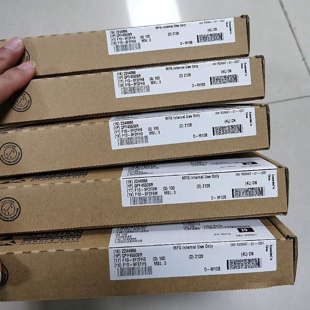 (10 قطعة) QPF4550SR QPF4550 QPF4550TR13 QFN 5 جيجا هرتز RF وحدة النهاية الأمامية لواي فاي 6 جديد الأصلي