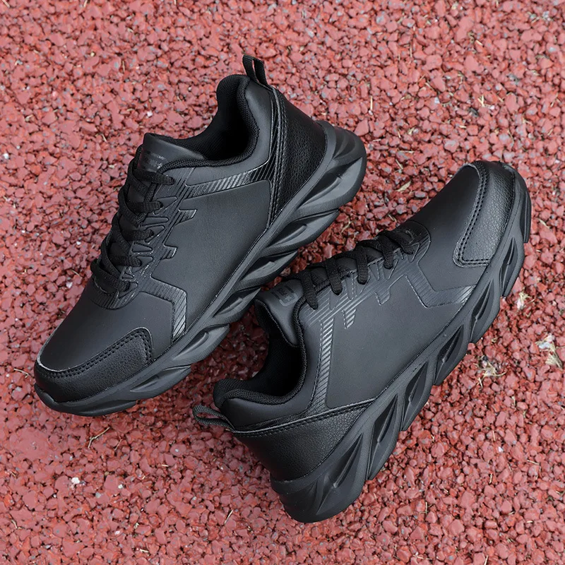 

Зимние черные кожаные спортивные кроссовки с мехом, теплая водонепроницаемая повседневная обувь, женские слипоны, новинка 2023, модная прогулочная обувь для женщин