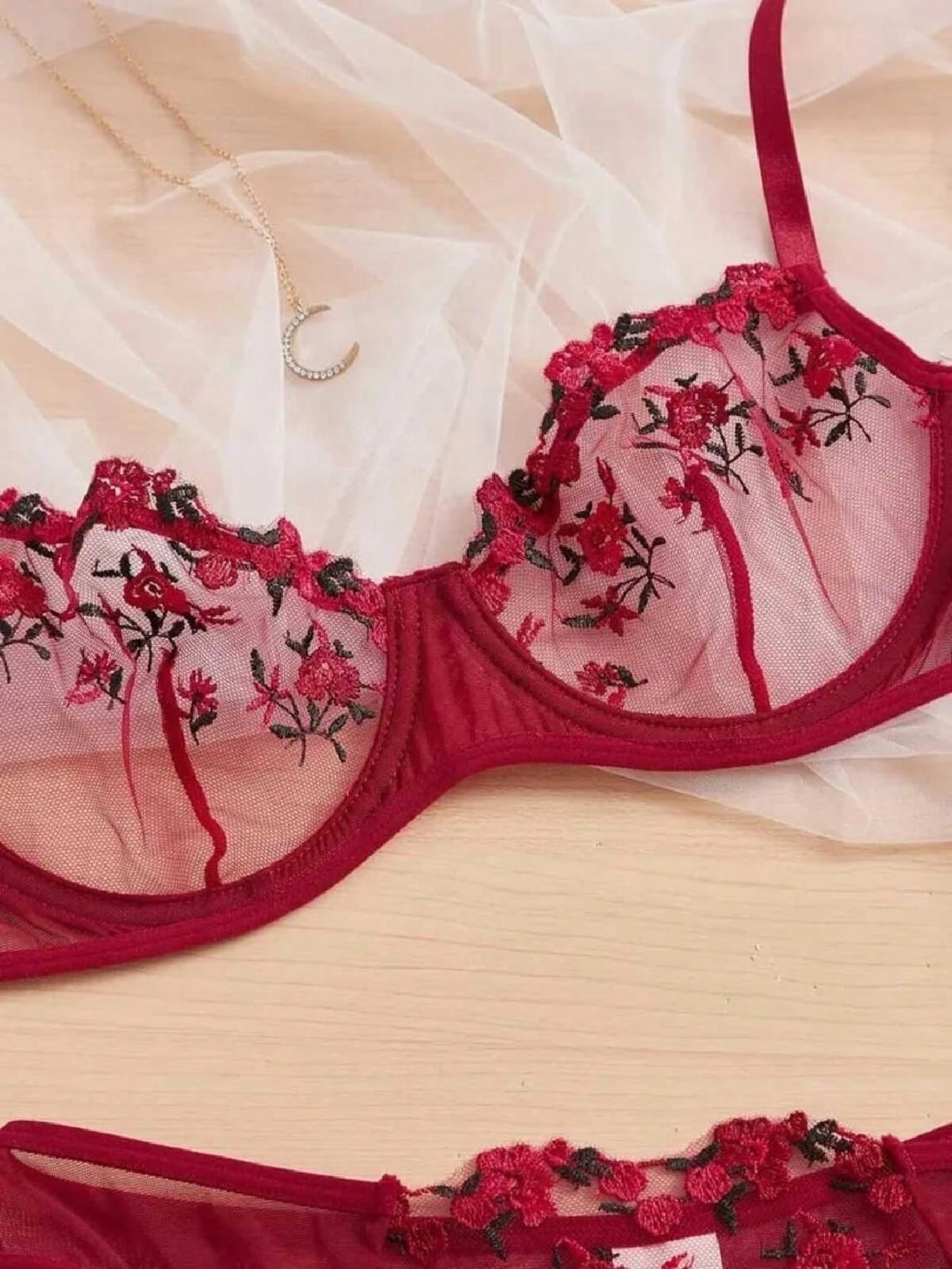 Floral Lace Lingerie Set Women Transparent Bra Thong 2-Piece Delicate Underwear for Fantasy Role-Play
