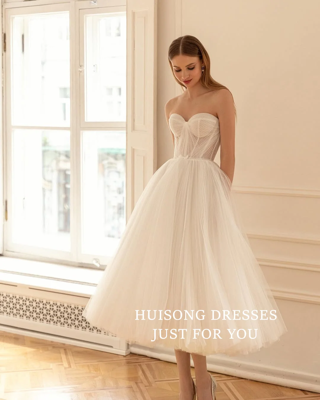 

HUISONG Customized Boho Midi Dotted Tulle Wedding Dresses Sweetheart Sleeveless Tea-Length A-Line Bohemian Wedding Gown vestidos