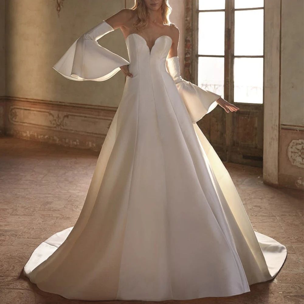 

Sweetheart A-Line Wedding Dress Classic Satin Floor Length with Sweep Train Bridal Open Back Marriage Gowns with Flare Sleeves