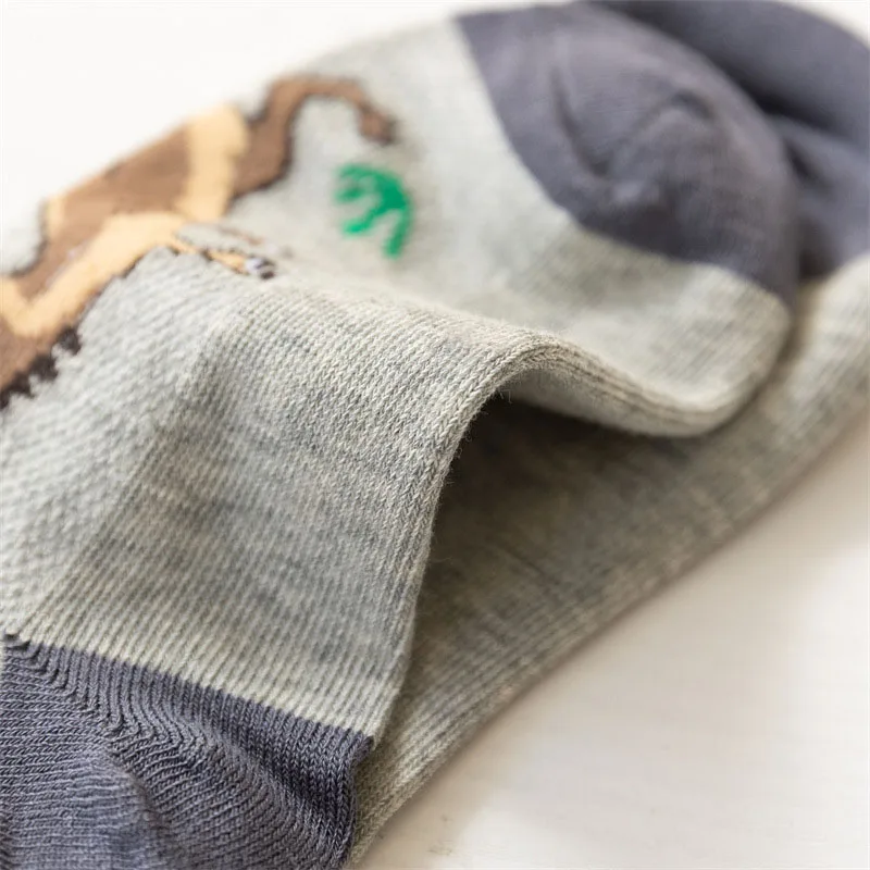 5 Paar Socken mit Dinosaurier-Muster für Jungen, bequem, atmungsaktiv, lässig, weich, Kindersocken – Detail 8