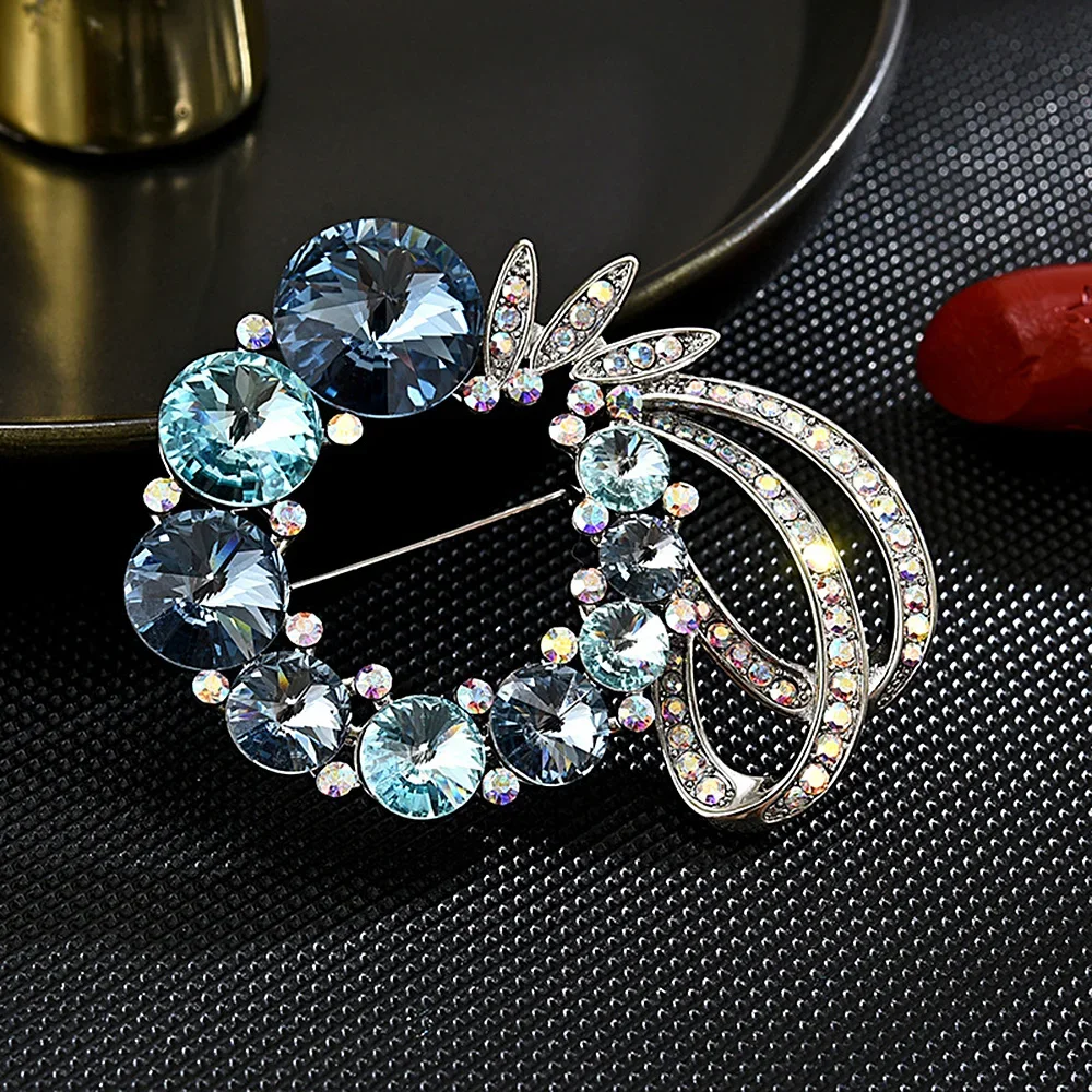 Women's Jewelry Blue Crystal Wreath Brooch Anti-slip Safety Pins for Fastening Clothes Birthday Party Gifts Direct Selling