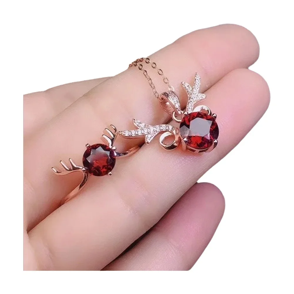 

KJJEAXCMY-925 Sterling Silver Inlaid Natural Garnet Ring for Female, Fashionable Pendant Set, Support Detection