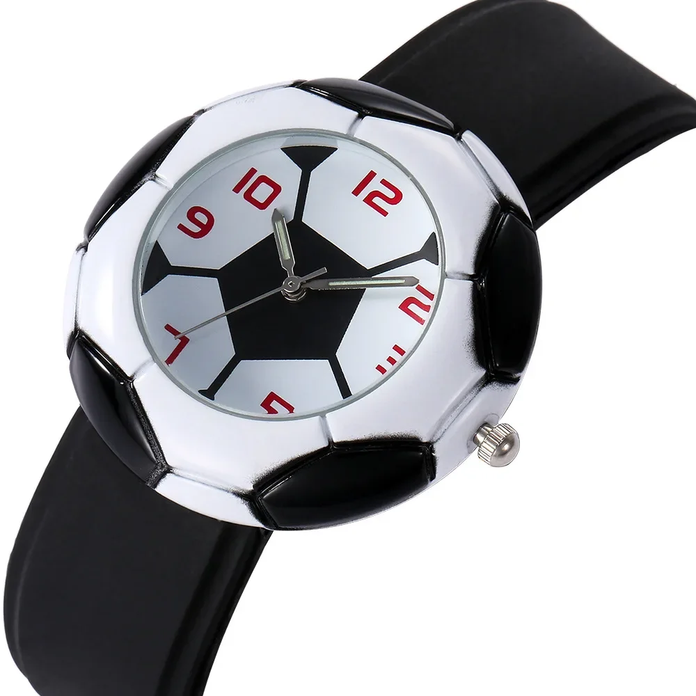 Football Soccer Pattern Quartz Watch Sport Wristwatches Unisex Silicone Strap Watches Birthday Gifts