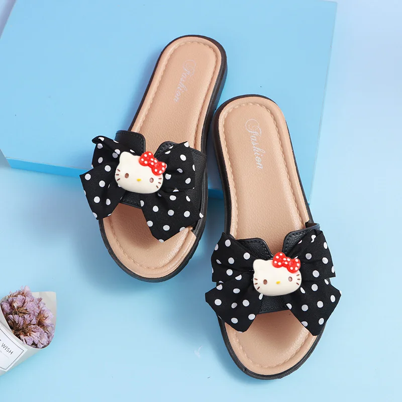 

hello kitty sizes smaller non-slip Beach shoes Sanrio cute girls soft bottom sandals Shoes first walkers children slippers
