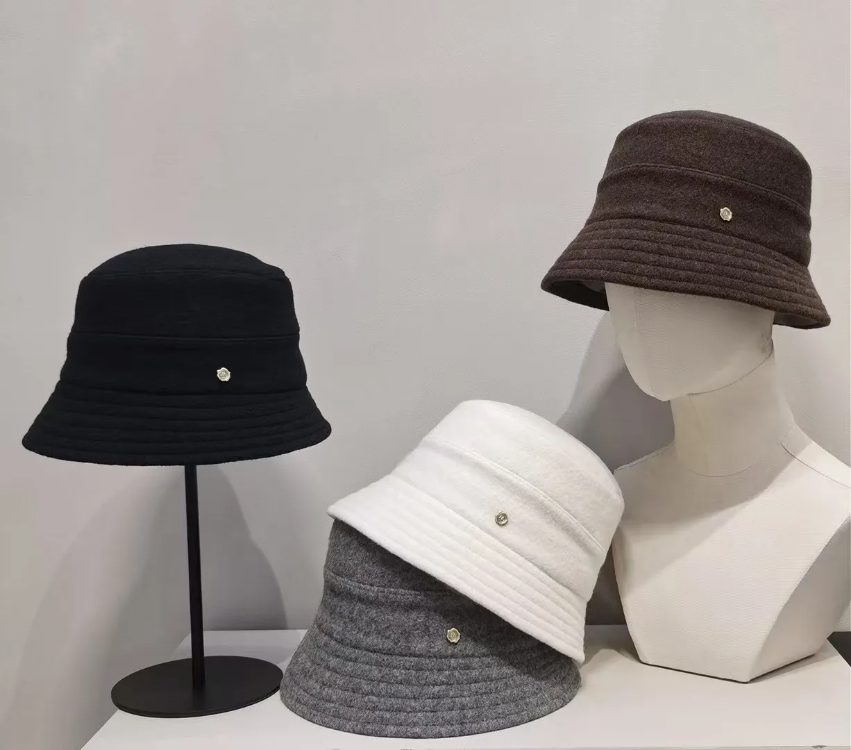 chapeau-de-pecheur-100-laine-pour-femme-a-bord-court-chapeau-d'hiver-retro-et-tendance-chaud-amincissant-le-visage-chapeau-polyvalent-pour-temps-froid