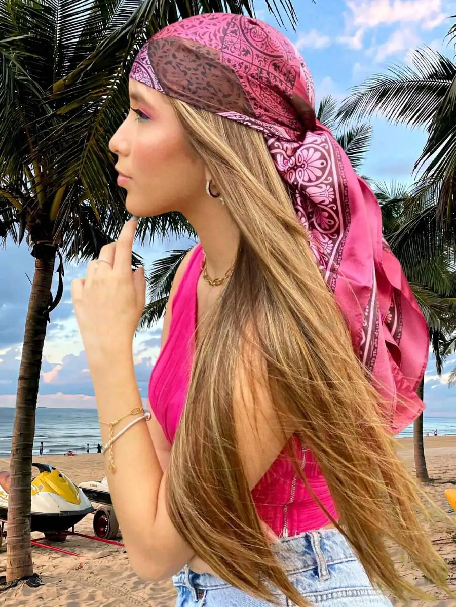 

1pc Women's Retro Floral Print Satin Square Scarf, Outdoor Headband Bandana, Suitable For Spring/Summer For Dress