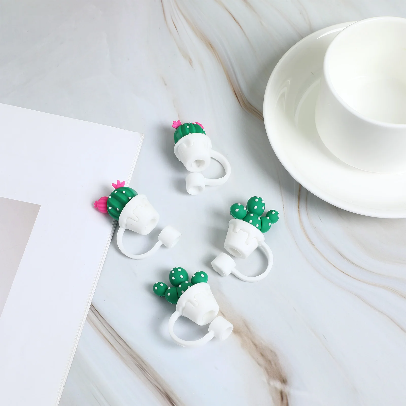 

4pcs Straw Dust Plug Cover Caps Cactus Cartoon Plant Decor Reusable Tips Protector Tumblers Straws Supplies End Plugs