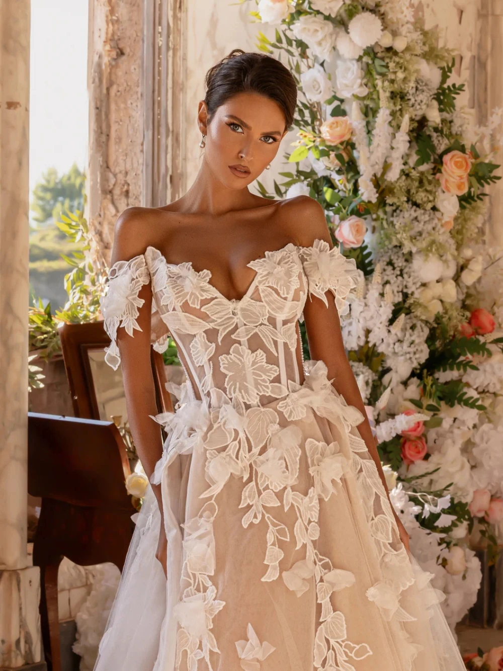 New Arrival Floral Appliques Wedding Dress Modern Off Shoulder Customized Ethereal A Line Lace Up Back Delicate Bridal Gown