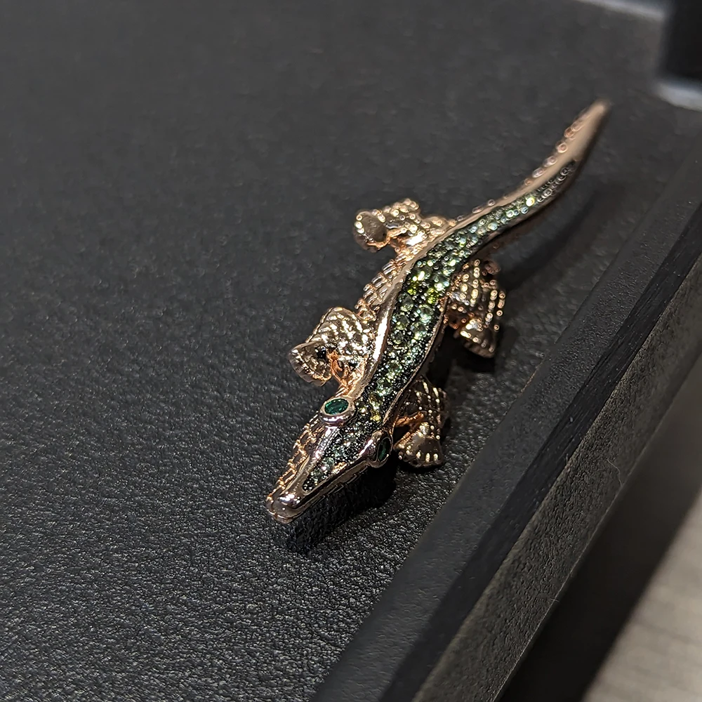 

Amorita boutique Alligator Pin Fashion Flash Animal Brooch